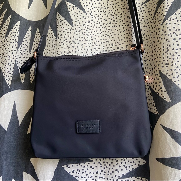 RADLEY LONDON Bags Radley London Pocket Essentials Cross Body Bag